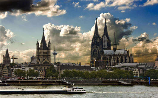 德國的醉生夢死之地,<a style='color:#268bd1;cursor:pointer;' href='/kelong.html'><a style='color:#268bd1;cursor:pointer;' href='/kelong.html'>德國科隆</a></a>城 德國的醉生夢死之地,德國科隆城