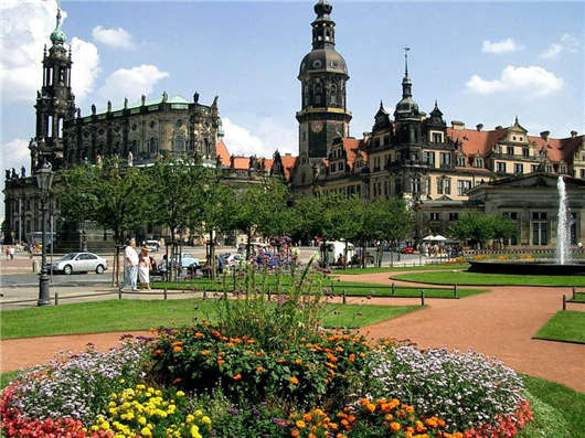 <a style='color:#268bd1;cursor:pointer;' href='/whly.html'>德國風光</a>,尋找你想要的德國城堡 德國風光,尋找你想要的德國城堡