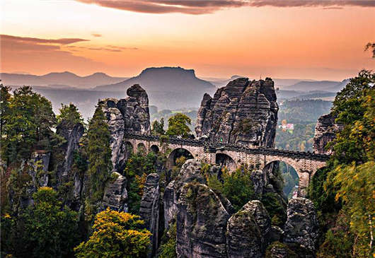 德國政策:新的庇護(hù)和移民法獲得批準(zhǔn) 德國政策:新的庇護(hù)和移民法獲得批準(zhǔn)