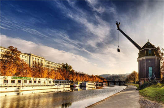 申請(qǐng)德國永居,談?wù)勱P(guān)于德國綠卡的申請(qǐng)條件那些事! 申請(qǐng)德國永居,談?wù)勱P(guān)于德國綠卡的申請(qǐng)條件那些事!